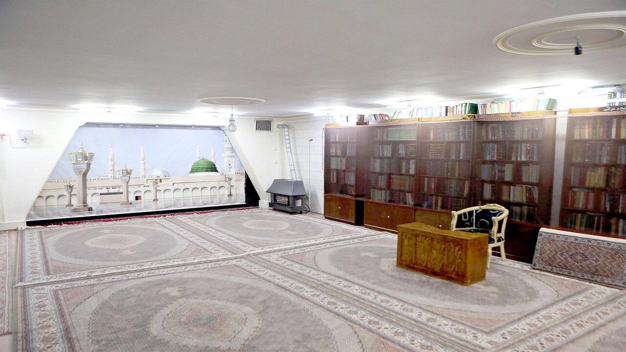 راه و رسم دلجویی پای منبر یک روان‌شناس مداح