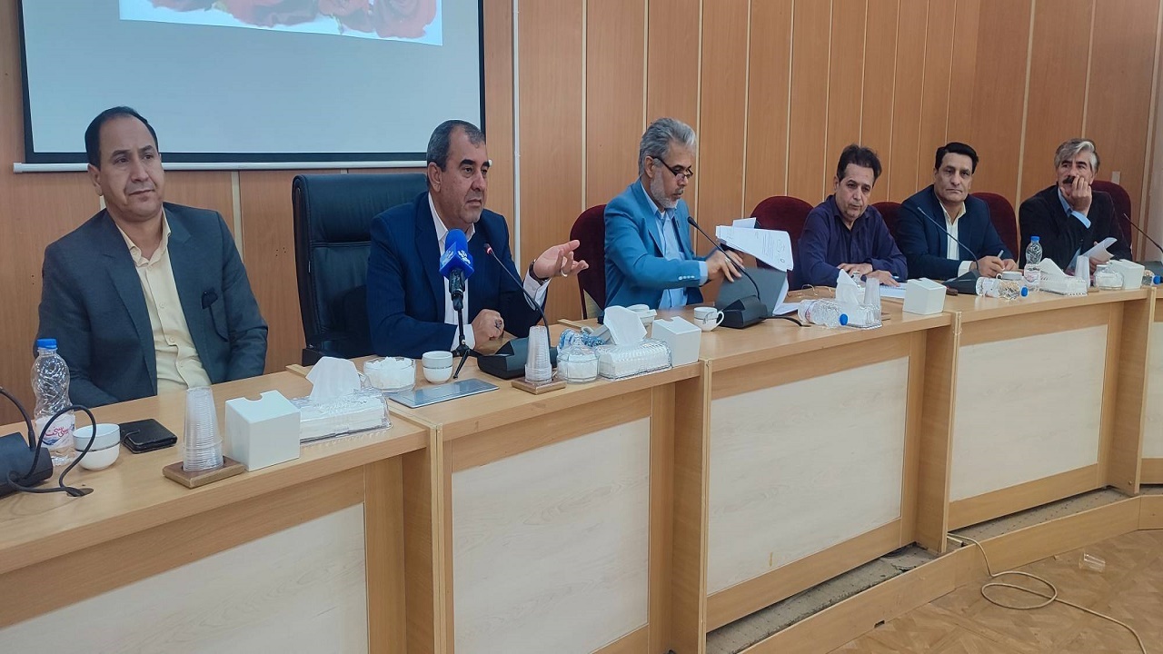 جمع آوری سگ های ولگرد موضوع تکراری و بی نتیجه شورای سلامت کهگیلویه و بویراحمد