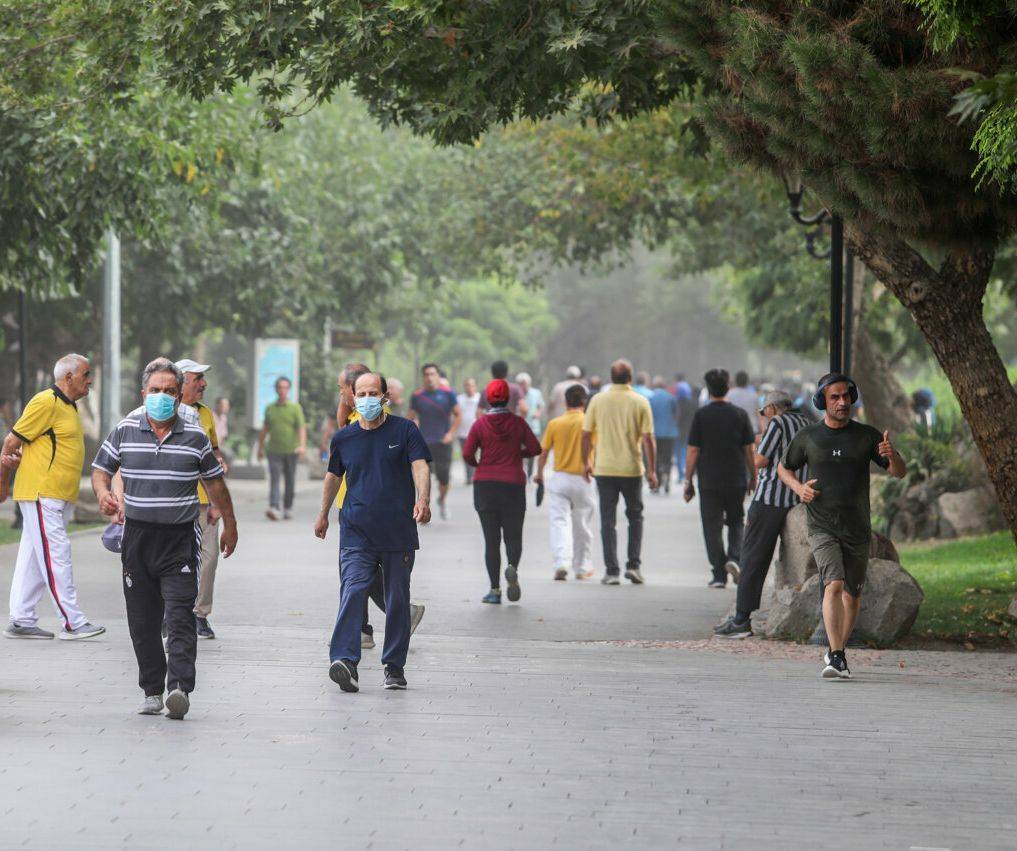 افراد آسیب پذیر از حضور در فضای باز خودداری کنند