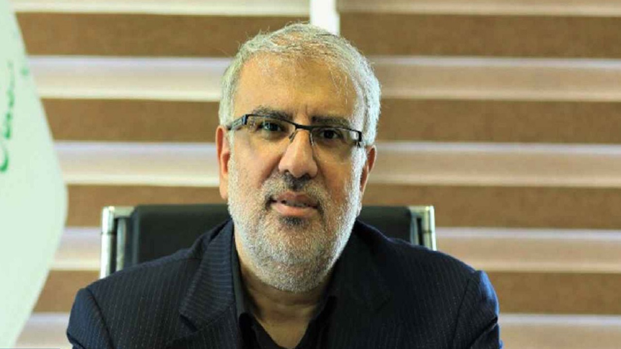 افزایش ۱۷ میلیارد لیتری توزیع بنزین در سال ۱۴۰۲/ صادرات گازوئیل از تیرماه آغاز شد