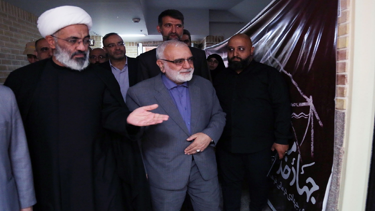 بازدید رییس کمیته امداد از اردوی درمانی در پرند