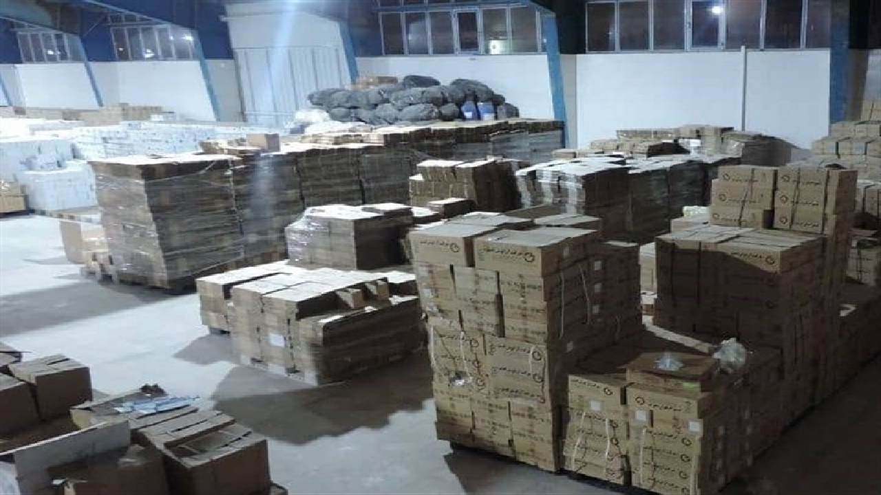 پلمب انبار ۳۰ میلیاردی کالای قاچاق