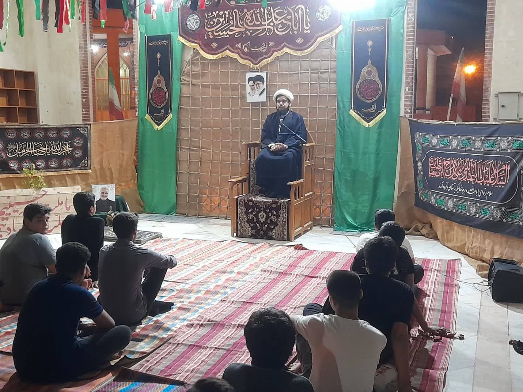 دانش آموزان شهر کاکی در مراسم سوگواری ماه صفر