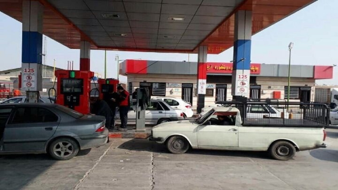 استقرار ۶ جایگاه سیار سوخت در مسیر زائران مهران