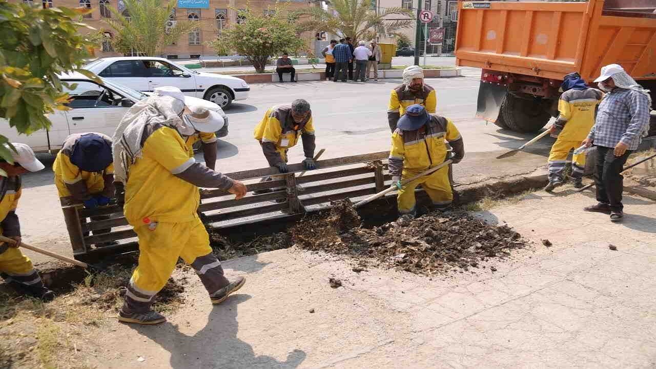 استقرار ١۵٨ نیروی شهرداری کرمانشاه در قصرشیرین
