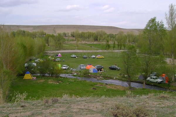استقبال از سرمایه‌گذاران برای حضور در ۷ منطقه نمونه گردشگری نیر