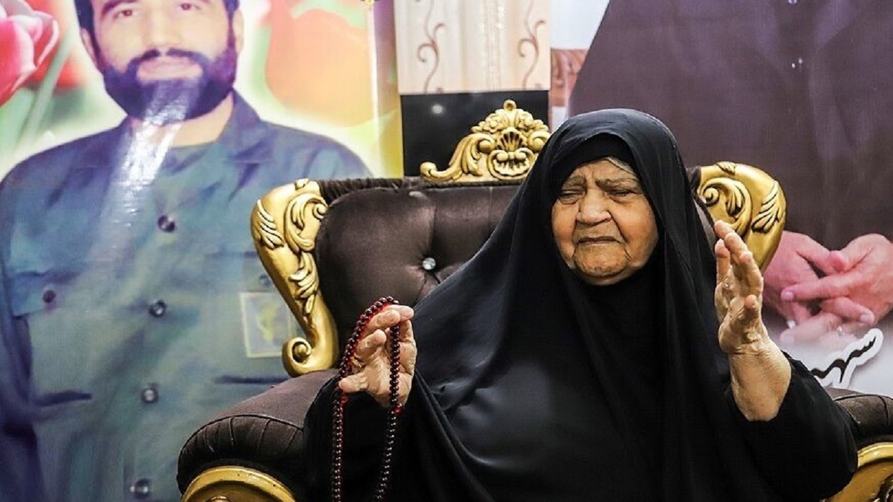 مادر شهید «علی هاشمی» درگذشت