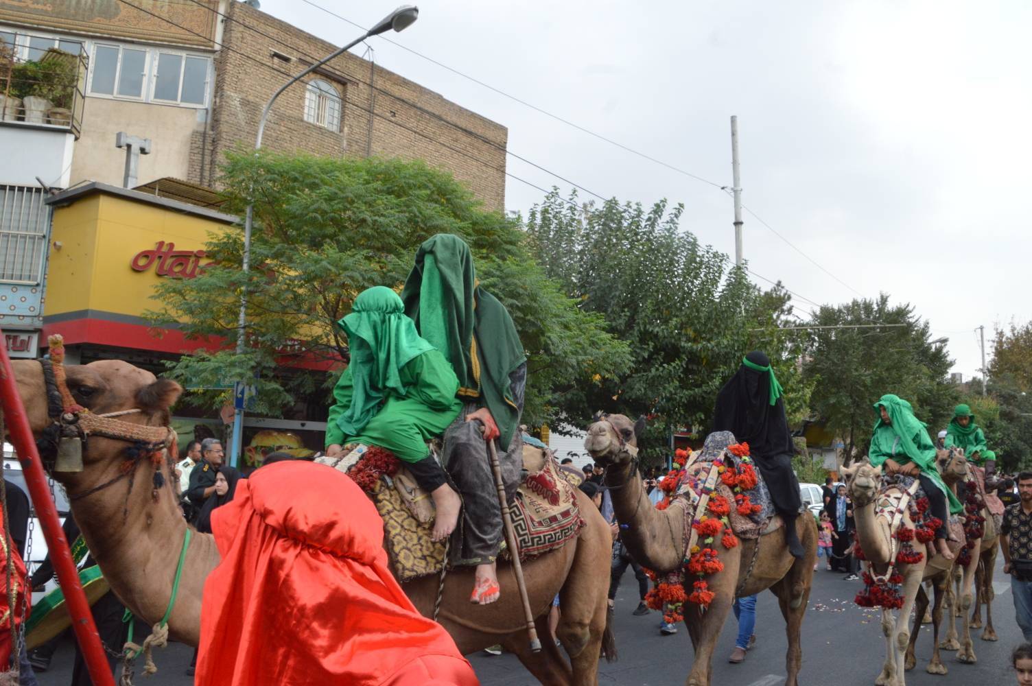 حرکت نمادین اسرا از کربلا