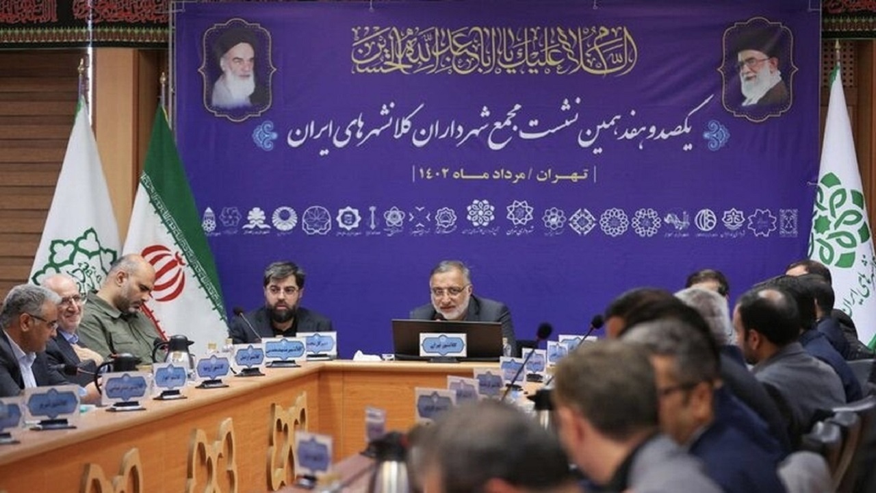 با تعامل میان شهرداران برخی از خلا‌ءهای قانونی در حوزه مدیریت شهری رفع می‌شود