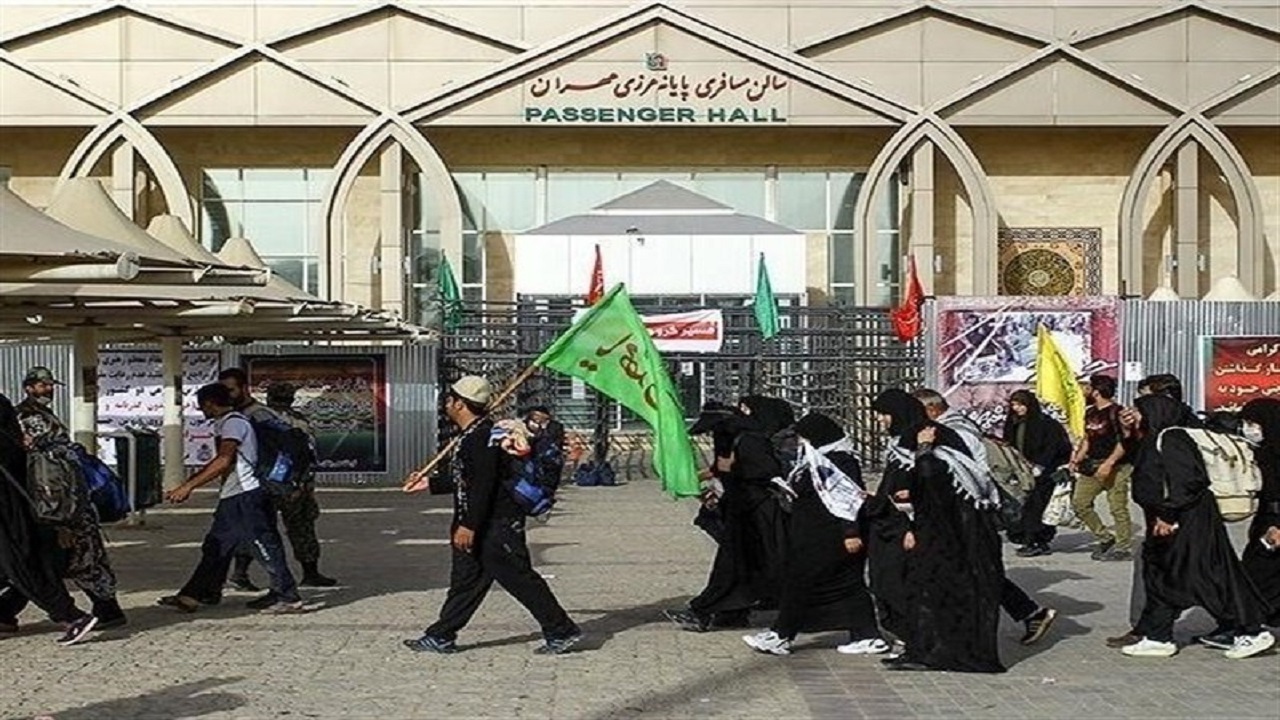 ترددبیش از  ۲۰ هزار زائر اربعین از مرز مهران در نخستین روز ماه صفر/ ۱۱ هزار زائر امروز به عراق رفتند