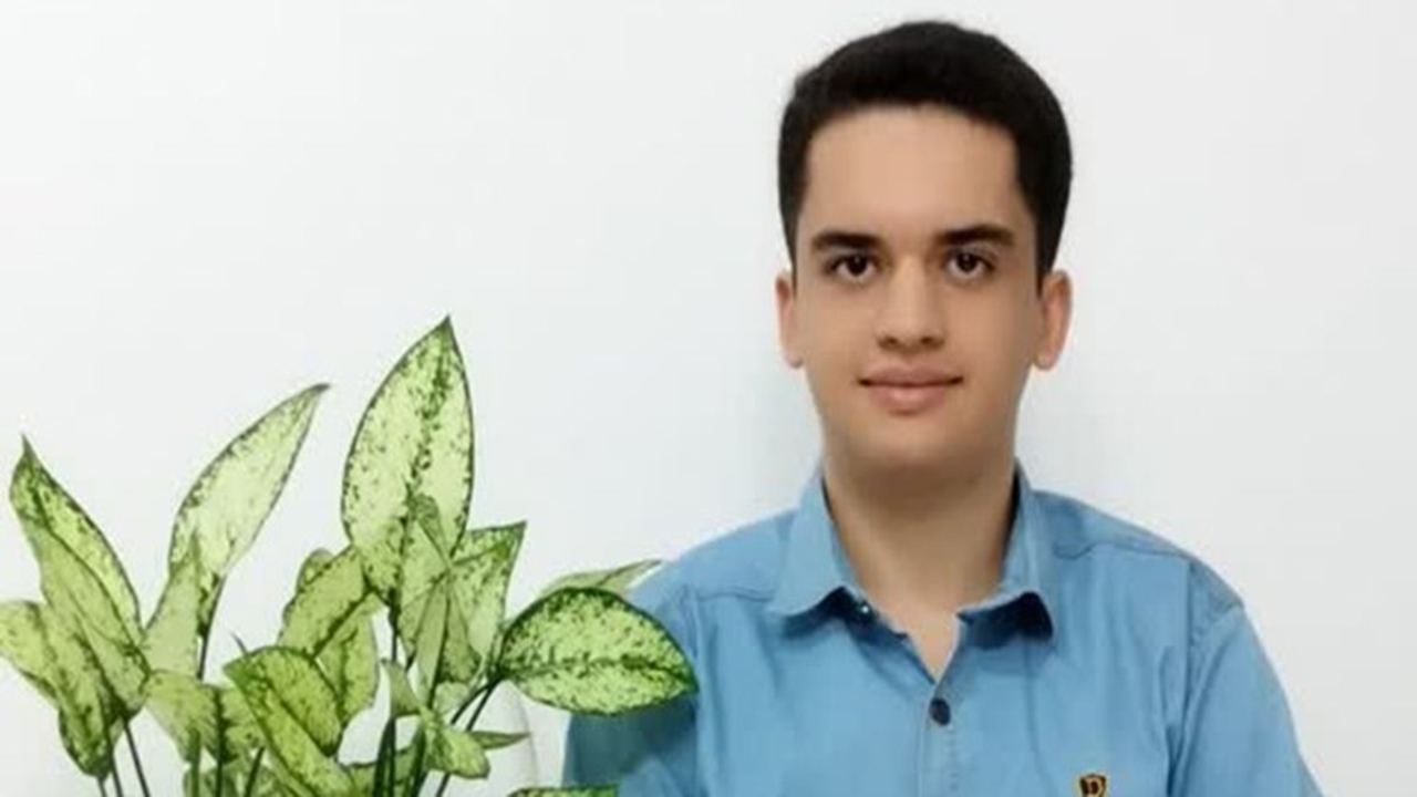پشتکار و برنامه ریزی صحیح عامل موفقیت دانش آموز فارسی در کنکور سراسری + فیلم