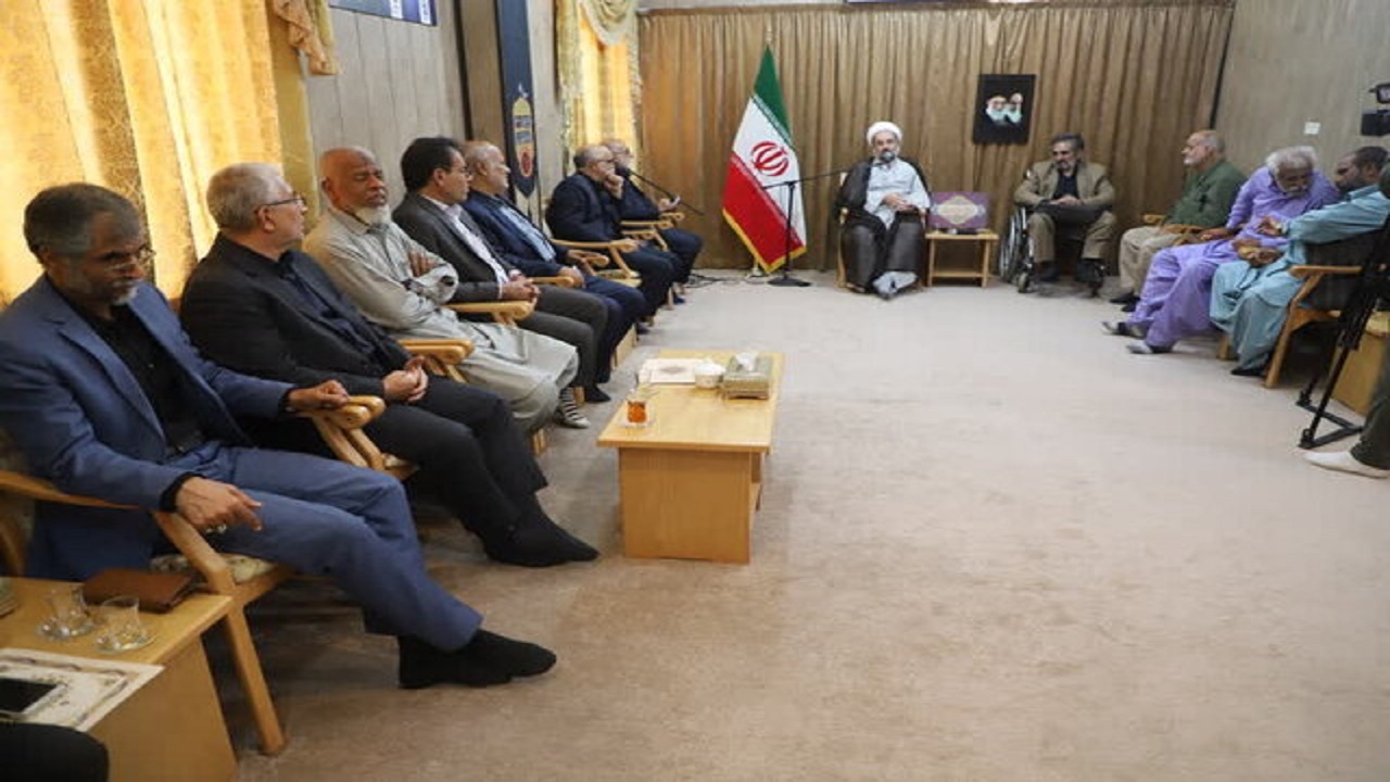 نماینده ولی فقیه در سیستان و بلوچستان خواستار تکریم بیشتر خانواده شهدا، جانبازان و آزادگان شد