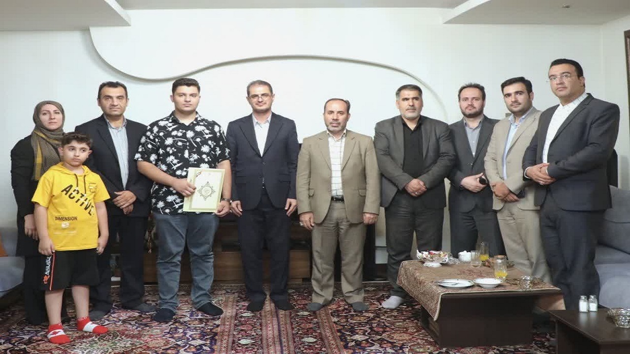 تجلیل استاندار کردستان از رتبه برتر کنکور سراسری