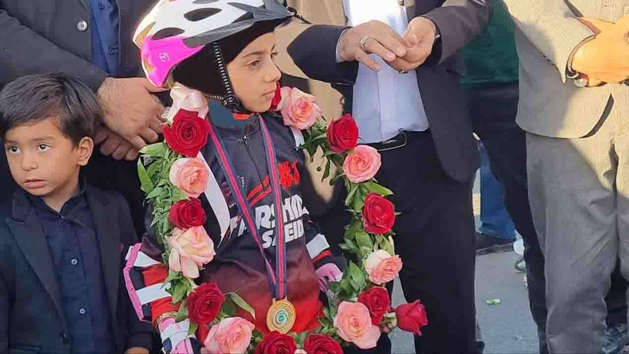 درخشش نونهال زرندی در مسابقات اسکیت آلپاین کشور