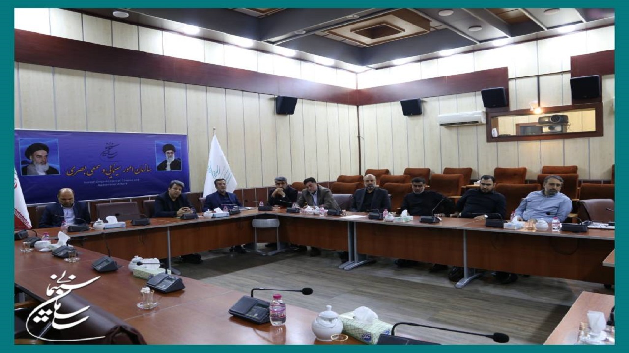 سینماگرانی که قوانین کشور را زیر پا می‌گذارند باید پاسخگو باشند