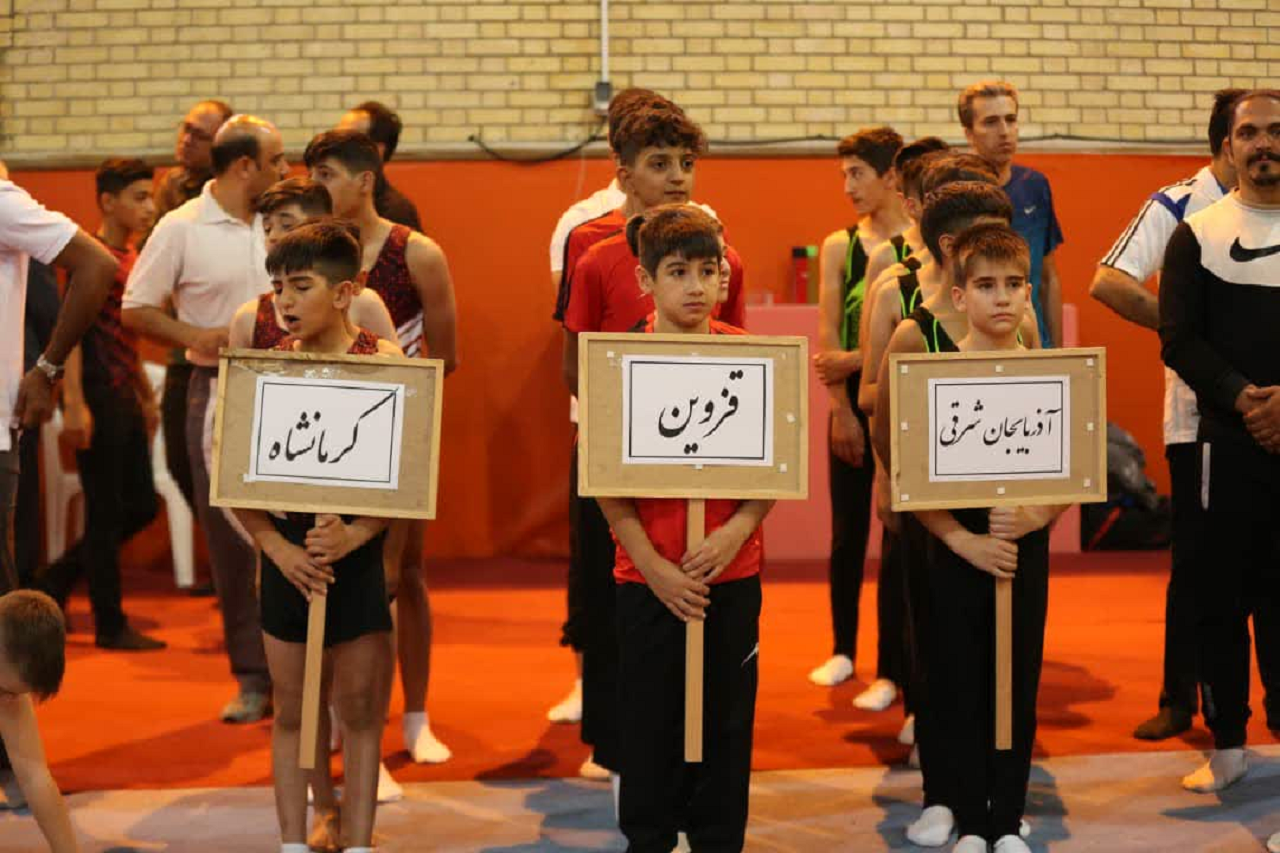 کسب رتبه دوم مسابقات ترامپولین کشور بوسیله ورزشکار اصفهانی