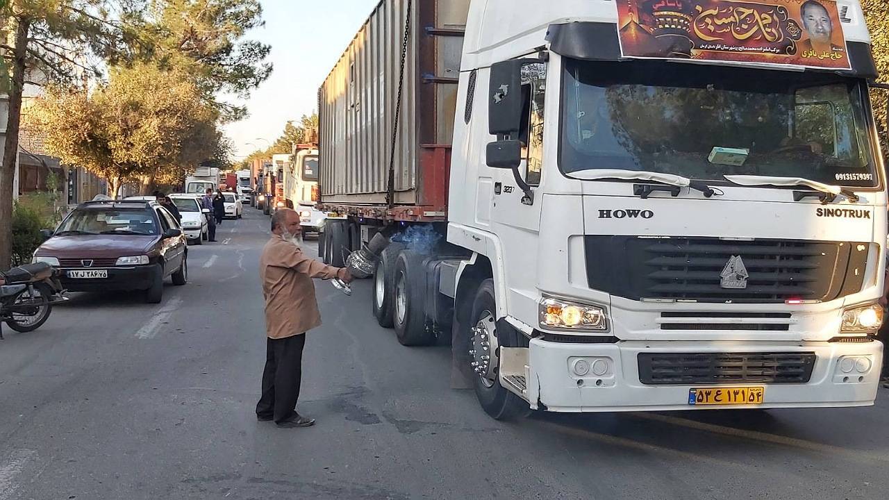 اعزام موکب امامزاده محمد صالحِ انار به کربلای معلا