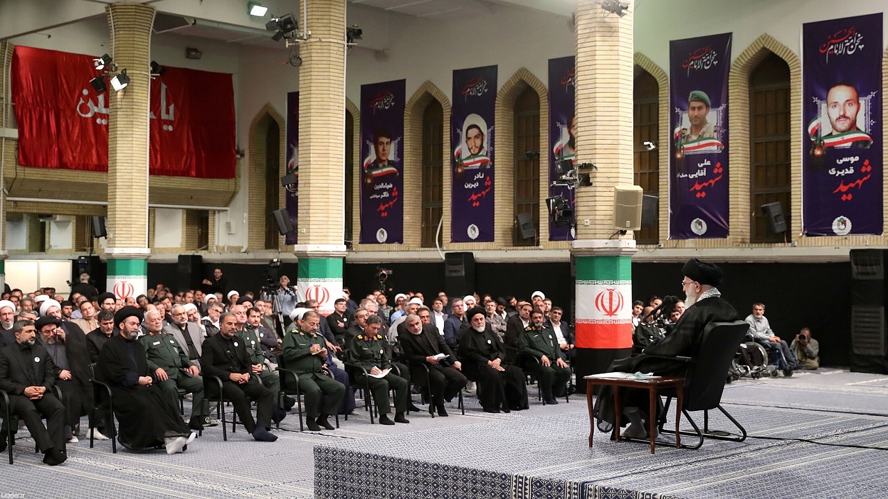 دیدار ستاد کنگره ملی بزرگداشت ۳۴۰۰ شهید استان اردبیل با رهبر انقلاب + فیلم