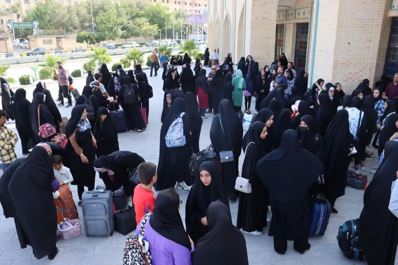 اعزام ۶۰۰ دختر زائر اولی اصفهانی به مشهد مقدس