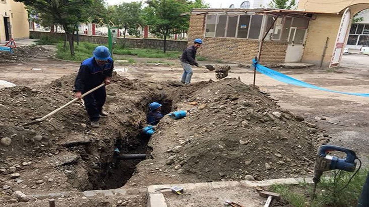 ۲ هزار و ۴۷۲ انشعاب آب در خراسان جنوبی واگذار شد