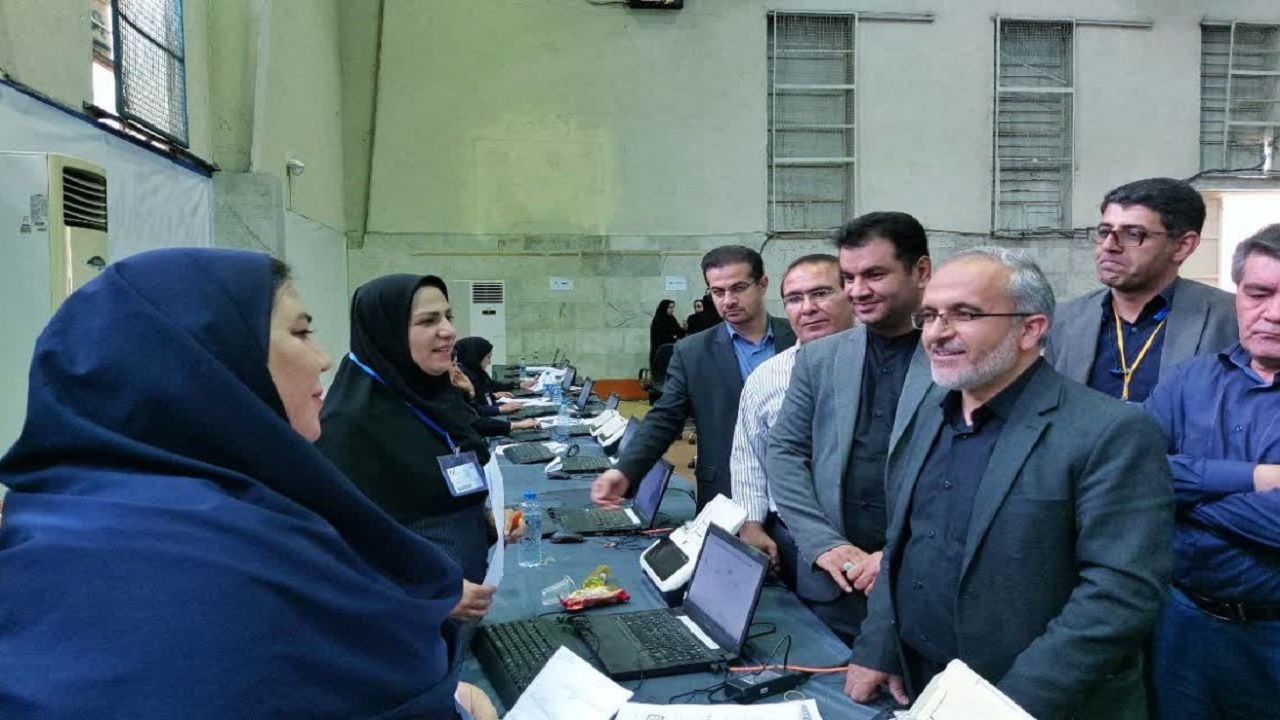 رسیدگی به درخواست‌های مردمی در سفر دور دوم دولت