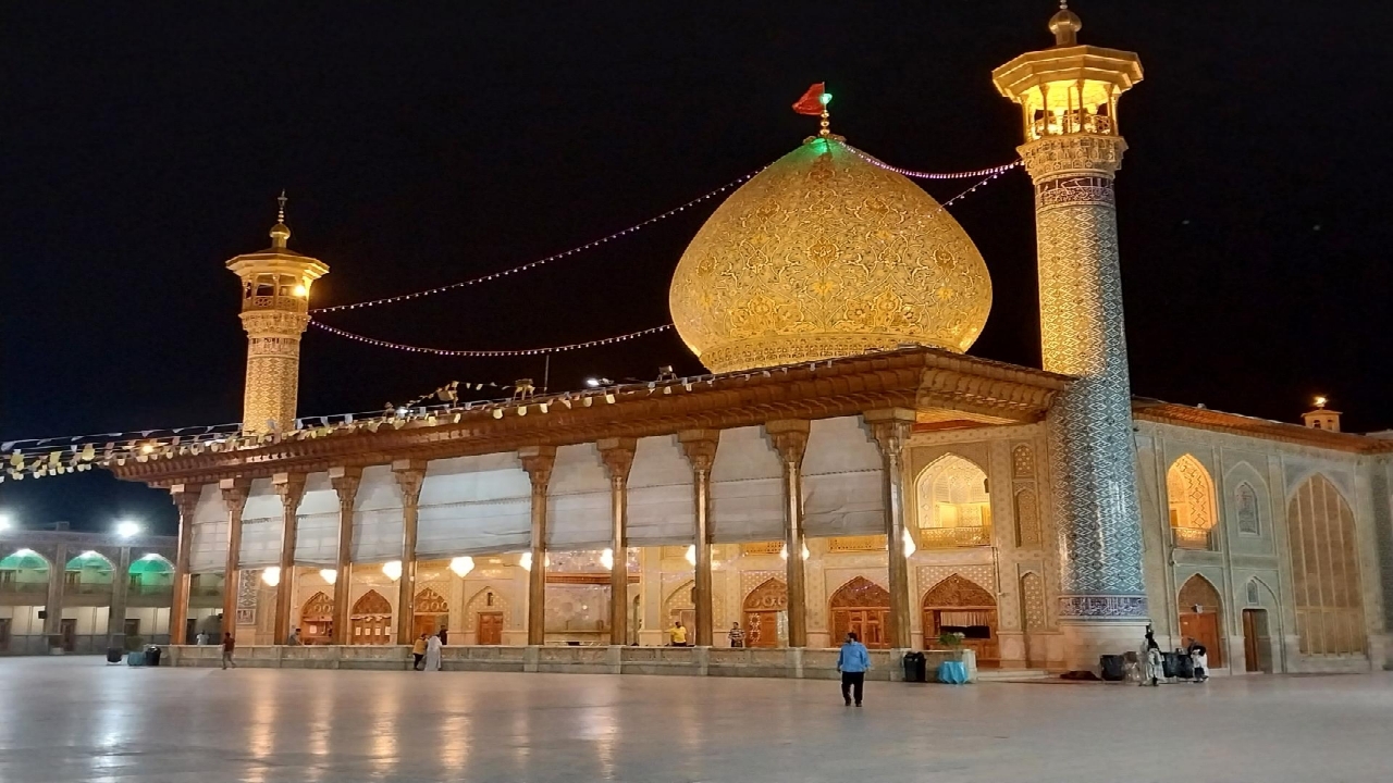 رفیق شاهچراغ؛ قهرمان ایران