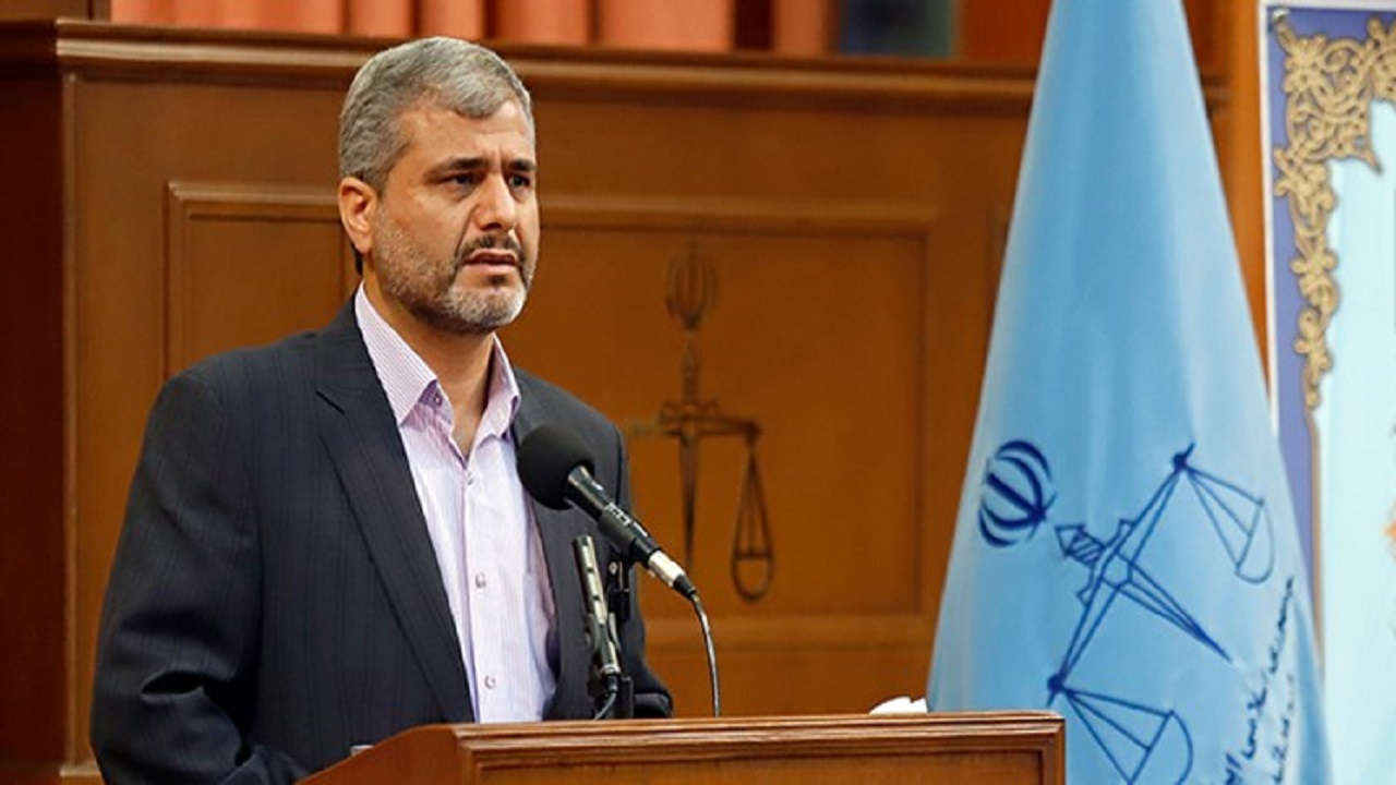 جامعه حقوقی درباره آرای قضایی، داوری می‌کنند