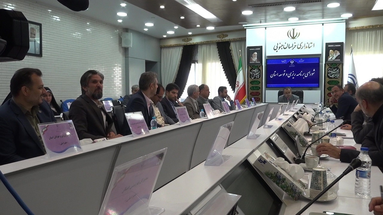 مدیران حق برگرداندن اعتبارات به تهران را ندارند
