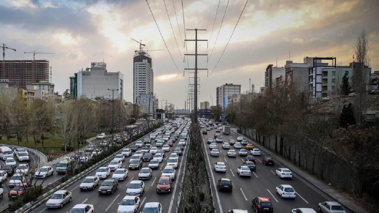 تأثیر ١٥ درصدی شناورسازی ساعت‌ها در بهبود ترافیک مهرماه