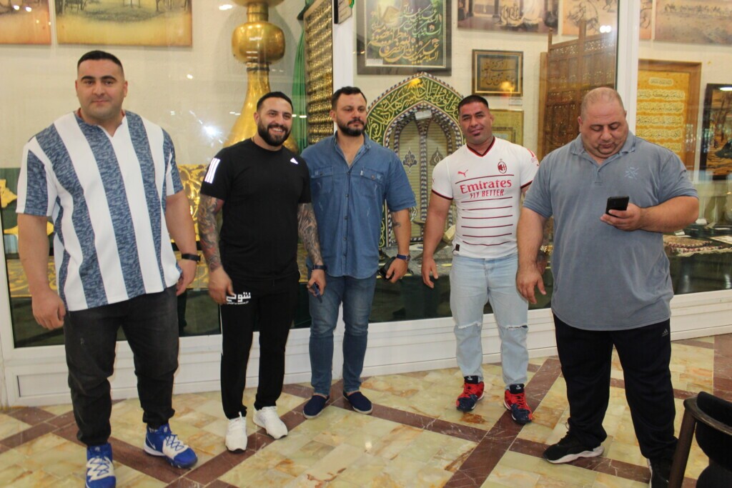 بازدید قویترین مردان ایران از موزه حرم حضرت معصومه(س)