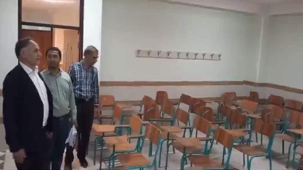 تجهیز مدارس شهرستان سراب به وسایل آموزشی و کمک آموزشی