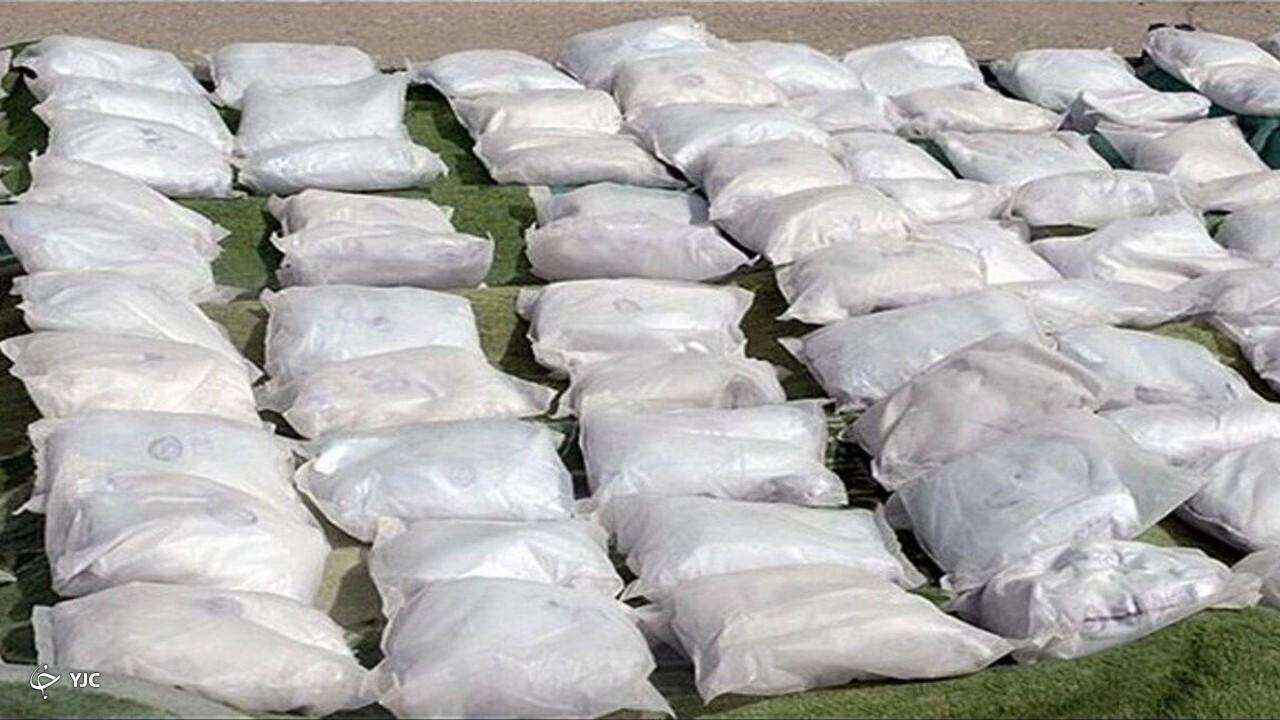 محموله بزرگ ۱۰۰ کیلوگرمی شیشه در جاده میاندوآب_ مهاباد کشف شد