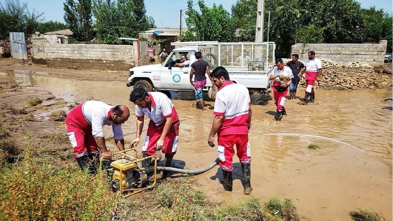 وقوع سیل و آبگرفتگی در ۵ استان کشور/ امدادرسانی هلال‌احمر به ۸۵۲ نفر