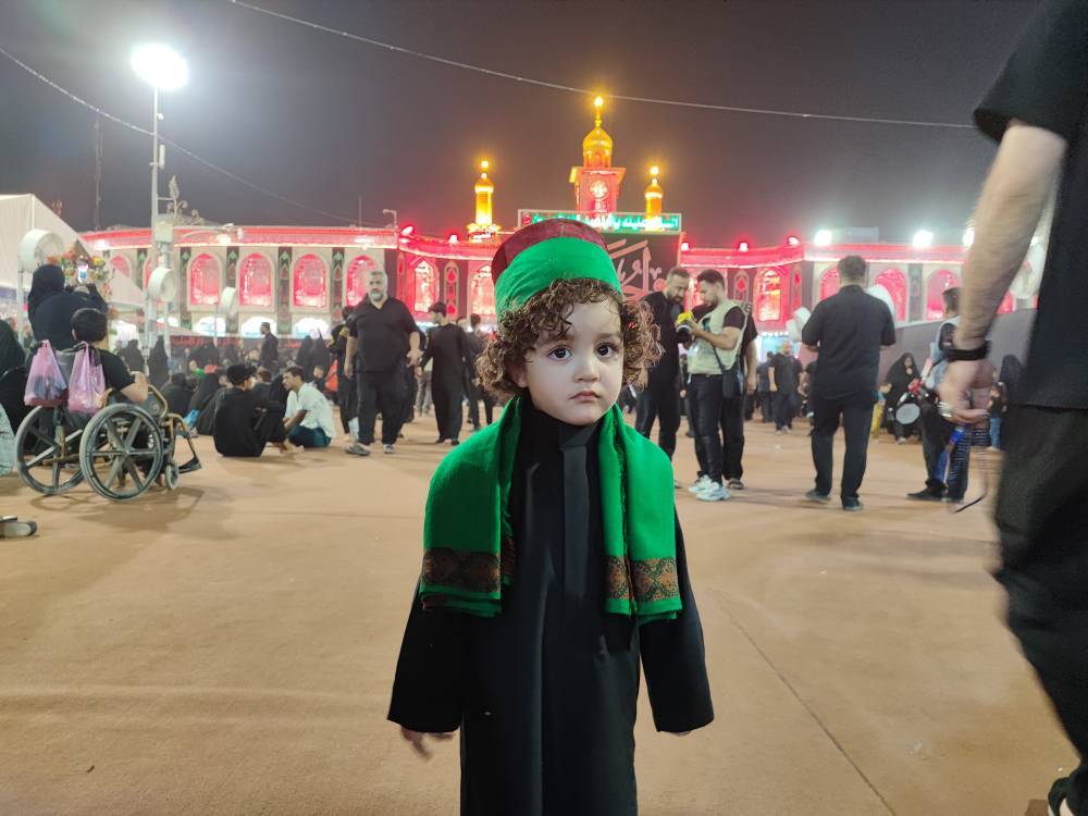 کودکان در بین الحرمین کودکان در بین الحرمین