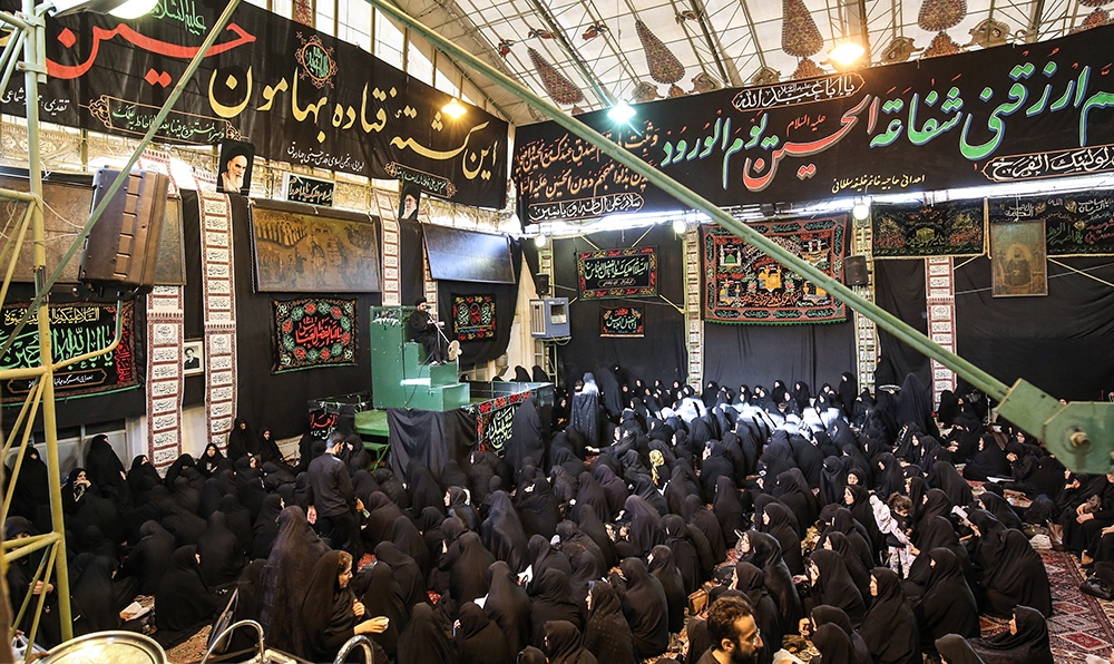 گروکشی استکان&zwnj;ها در خانه زرگرباشی اصفهان برای حاجت روا شدن