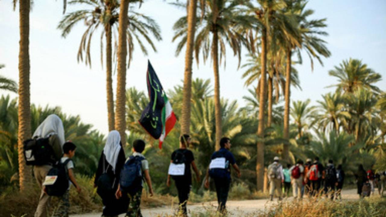 تدارک پیاده روی اربعین برای دانش آموزان کرمانی