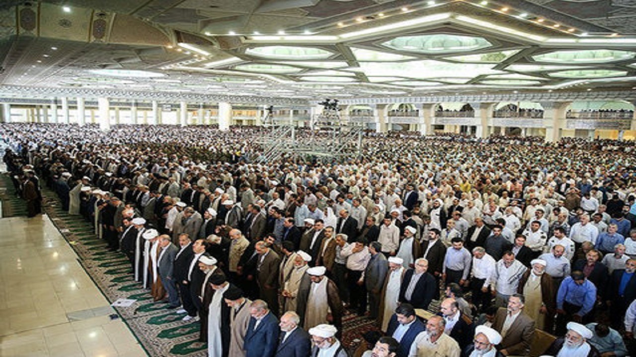 نمازهای جمعه و ظهر عاشورا در بیشتر شهرهای سمنان ادغام می‌شود
