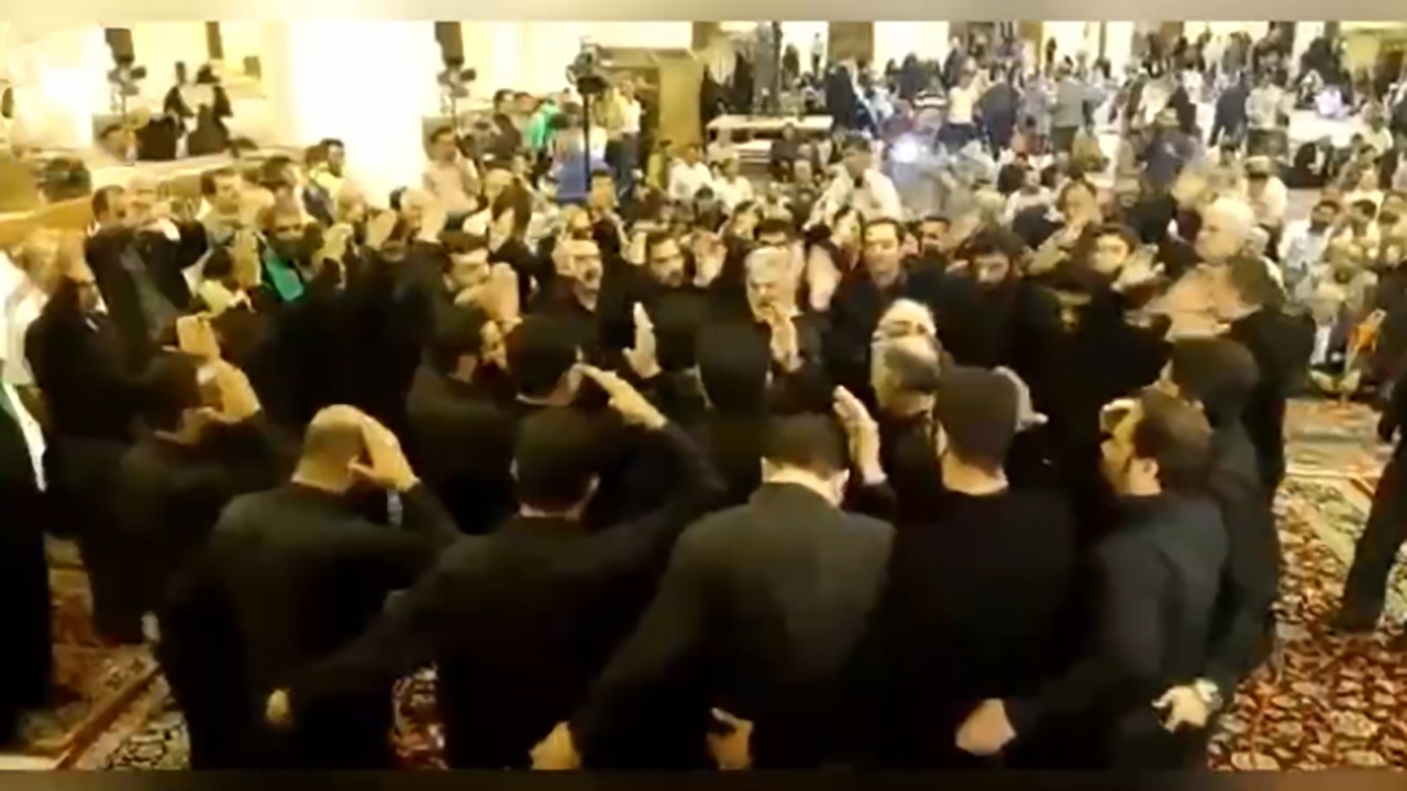 مراسم سینه‌زنی قطاری در شیراز + فیلم
