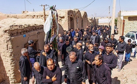 پرسه زنی، آیینی سنتی با بیش از سه قرن قدمت/ نخل سازه جوبی، نماد تشییع سیدالشهدا (ع) پرسه زنی، آیینی سنتی با بیش از سه قرن قدمت/ نخل سازه جوبی، نماد تشییع سیدالشهدا (ع)