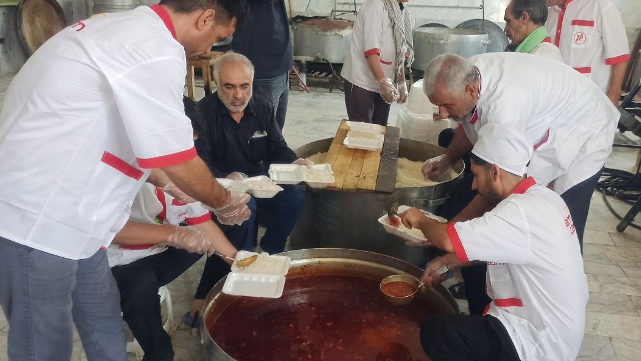 فعالیت ۵۵۰ آشپزخانه خراسان رضوی در طرح اطعام حسینی