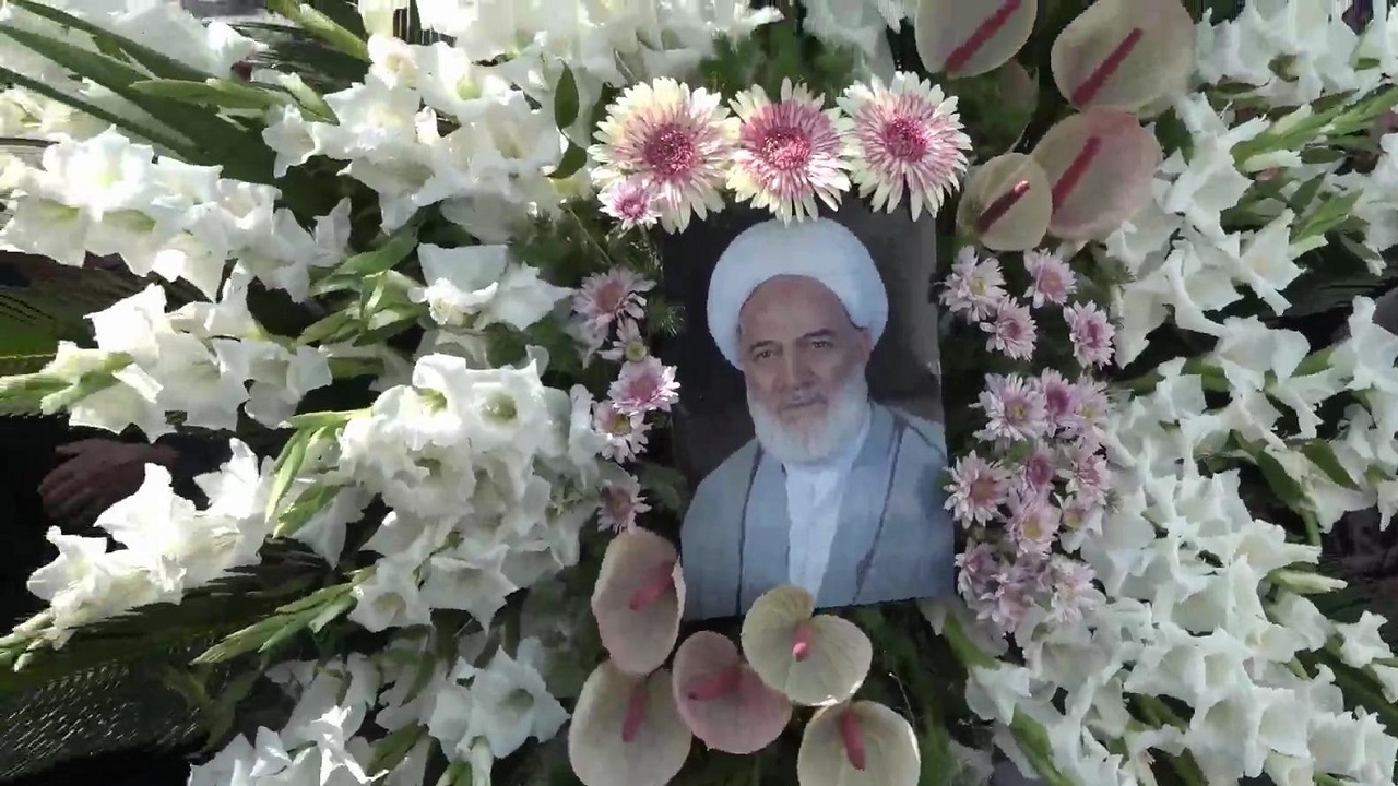 تشییع پیکر عالم برجسته خسروشاهی در زادگاهش