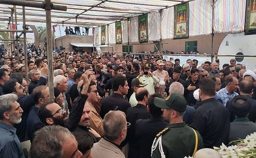 پیکر شهید تفحص شده در کامیاران تشییع شد + تصاویر