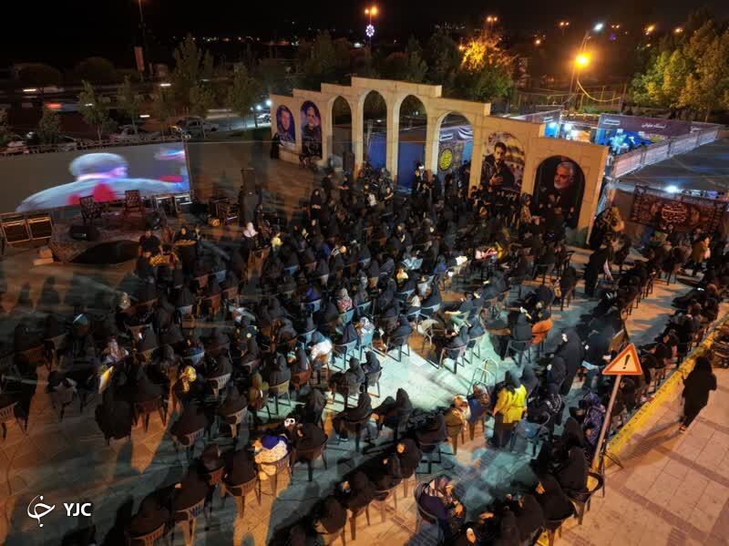 برپایی ایستگاه تبلیغی در پارک انتظار شمال شیراز