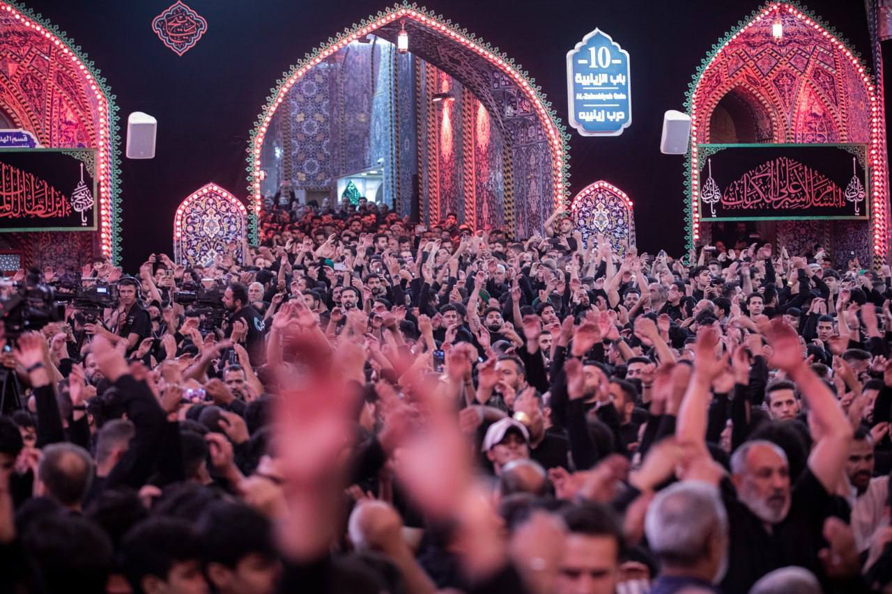 حال و هوای حرم امام حسین (ع) حال و هوای حرم امام حسین (ع)