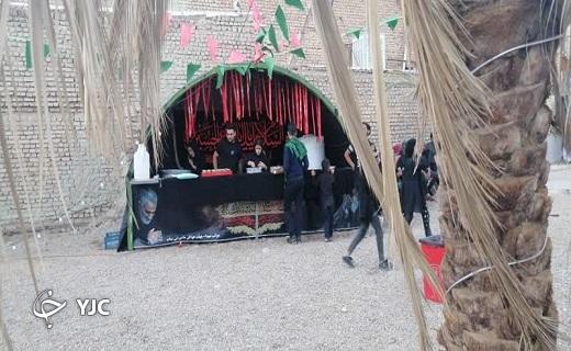برپایی موکب شهدا در شب در دهستان سبزدشت بافق+تصویر