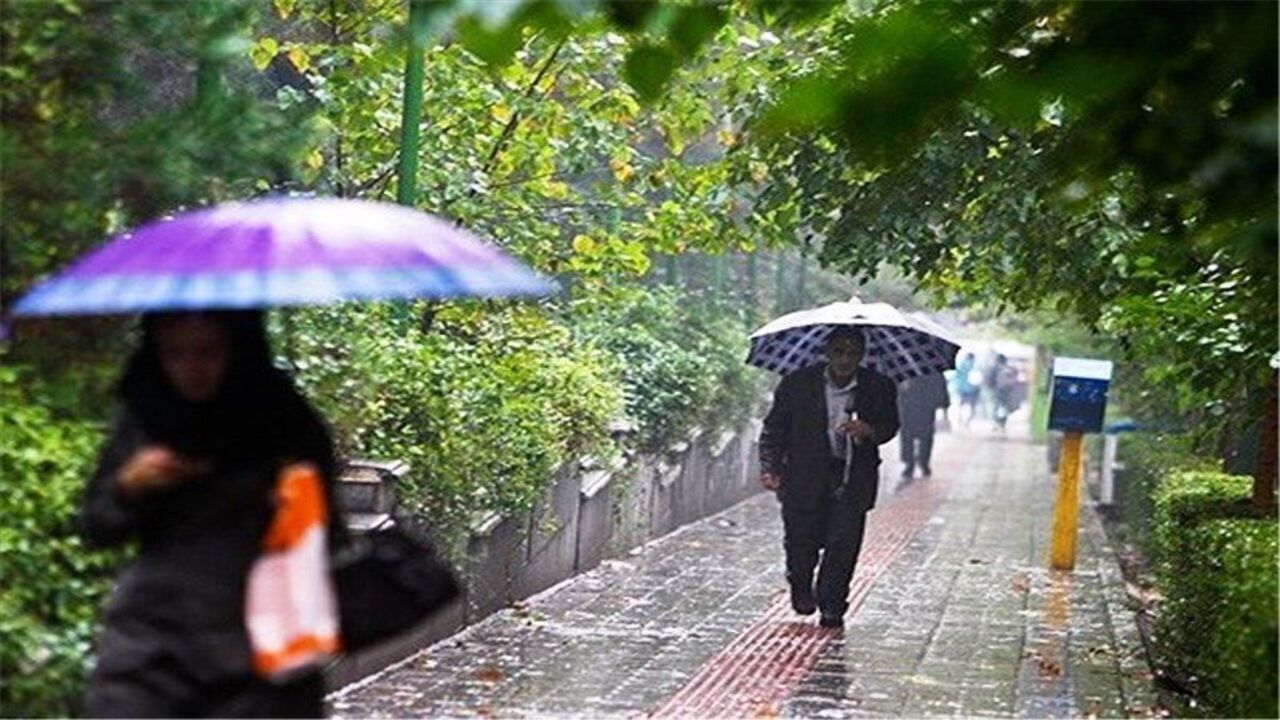 تندباد و رگبار خراسان رضوی را دربرمی گیرد