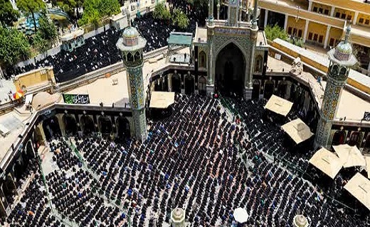جلوه هایی از نماز جمعه عاشورایی قم