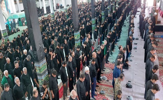 اقامه نماز جمعه عاشورایی + تصاویر