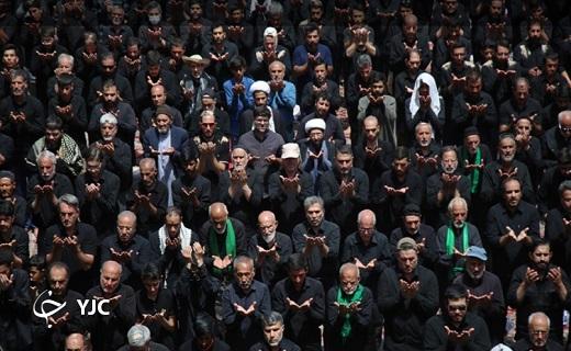 جلوه هایی از نماز جمعه عاشورایی قم