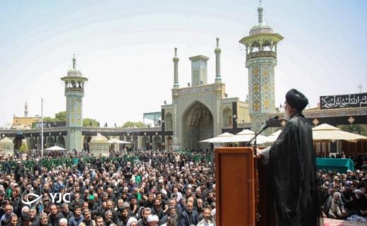 جلوه هایی از نماز جمعه عاشورایی قم